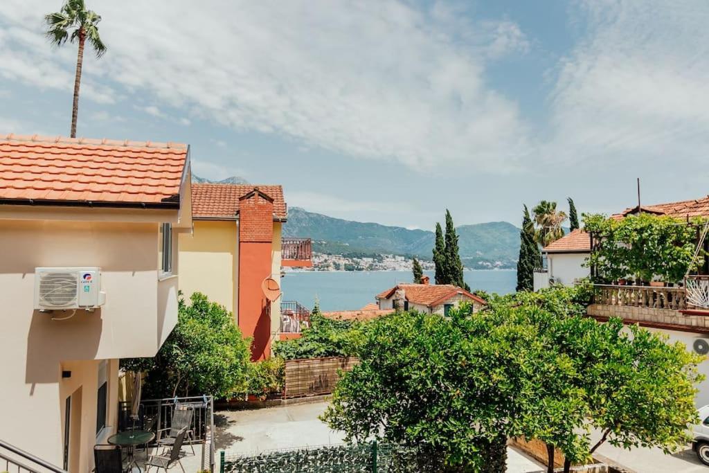 Apartamento Charmy Studio Lux Herceg Novi Exterior foto