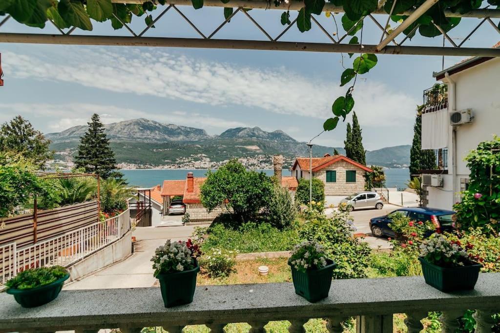 Apartamento Charmy Studio Lux Herceg Novi Exterior foto