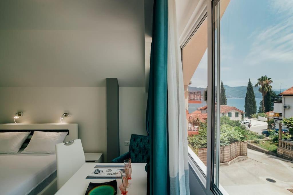 Apartamento Charmy Studio Lux Herceg Novi Exterior foto